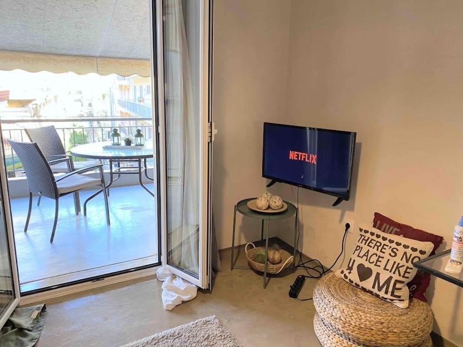 Openair Hot Tub/Big Balcony/Great Boutique Apt Atena Exterior foto