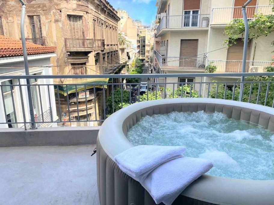 Openair Hot Tub/Big Balcony/Great Boutique Apt Atena Exterior foto